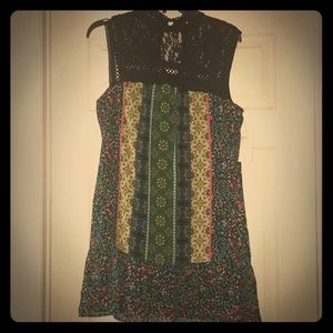 NWT Bizarre D flowered dress with lace collar
